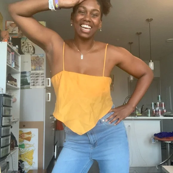 ❌SOLD❌Zara Orange Handkerchief Top Size Small - Picture 2 of 16